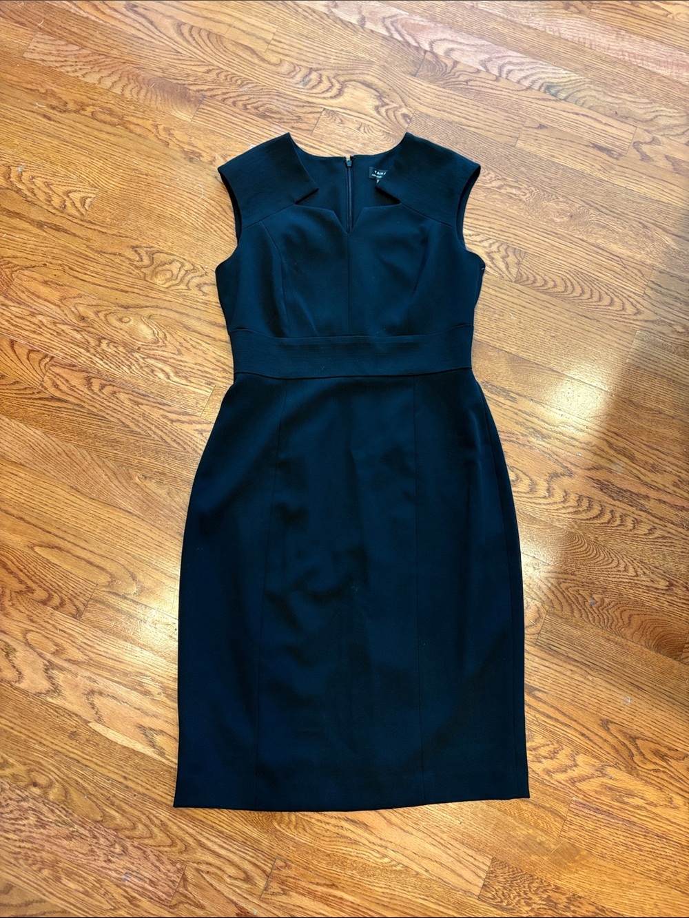 Tahari Black Cap-Sleeve Sheath Dress
